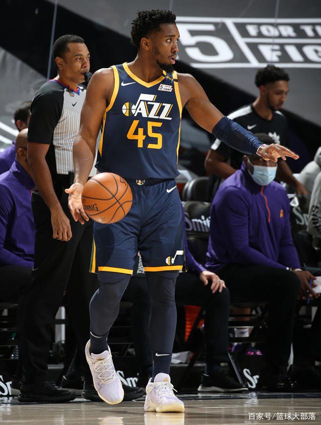 球星爆发!比分分析赛场再现神级操作的简单介绍 球星爆发!比分分析赛场再现神级操作的简单介绍