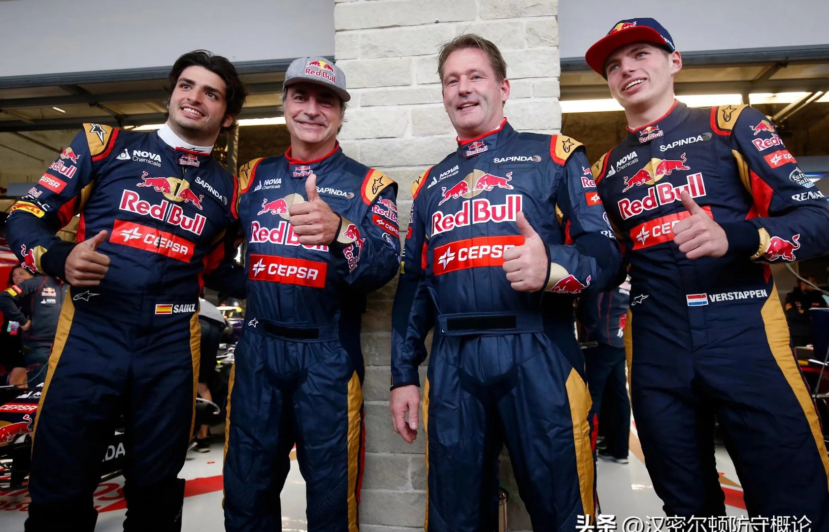 红牛二队鏖战红牛车队，塞恩斯高光表现