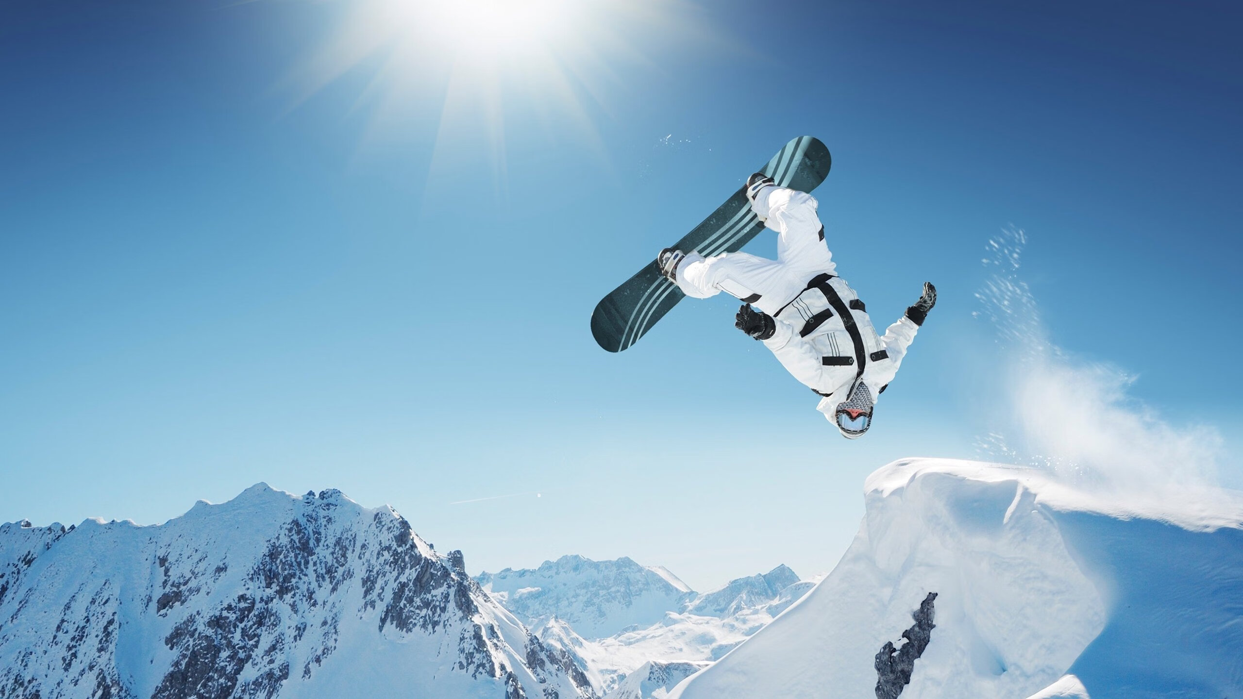 刀锋出鞘!阿什拉夫的极速突破撕开德甲争冠夜迷雾