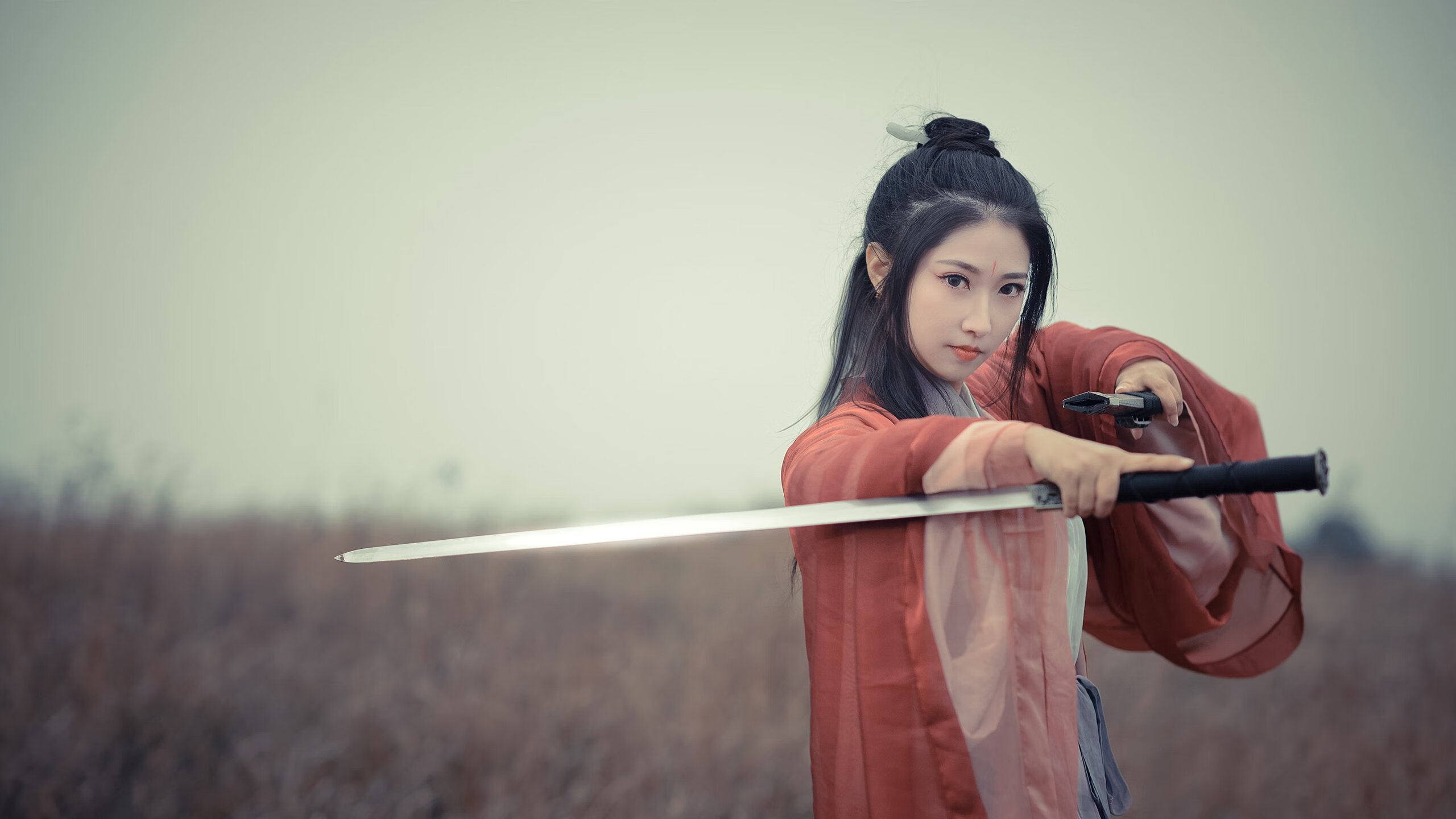 足球双星闪耀，马里连续得分压制曼联，门迪在德甲争冠战接管比赛