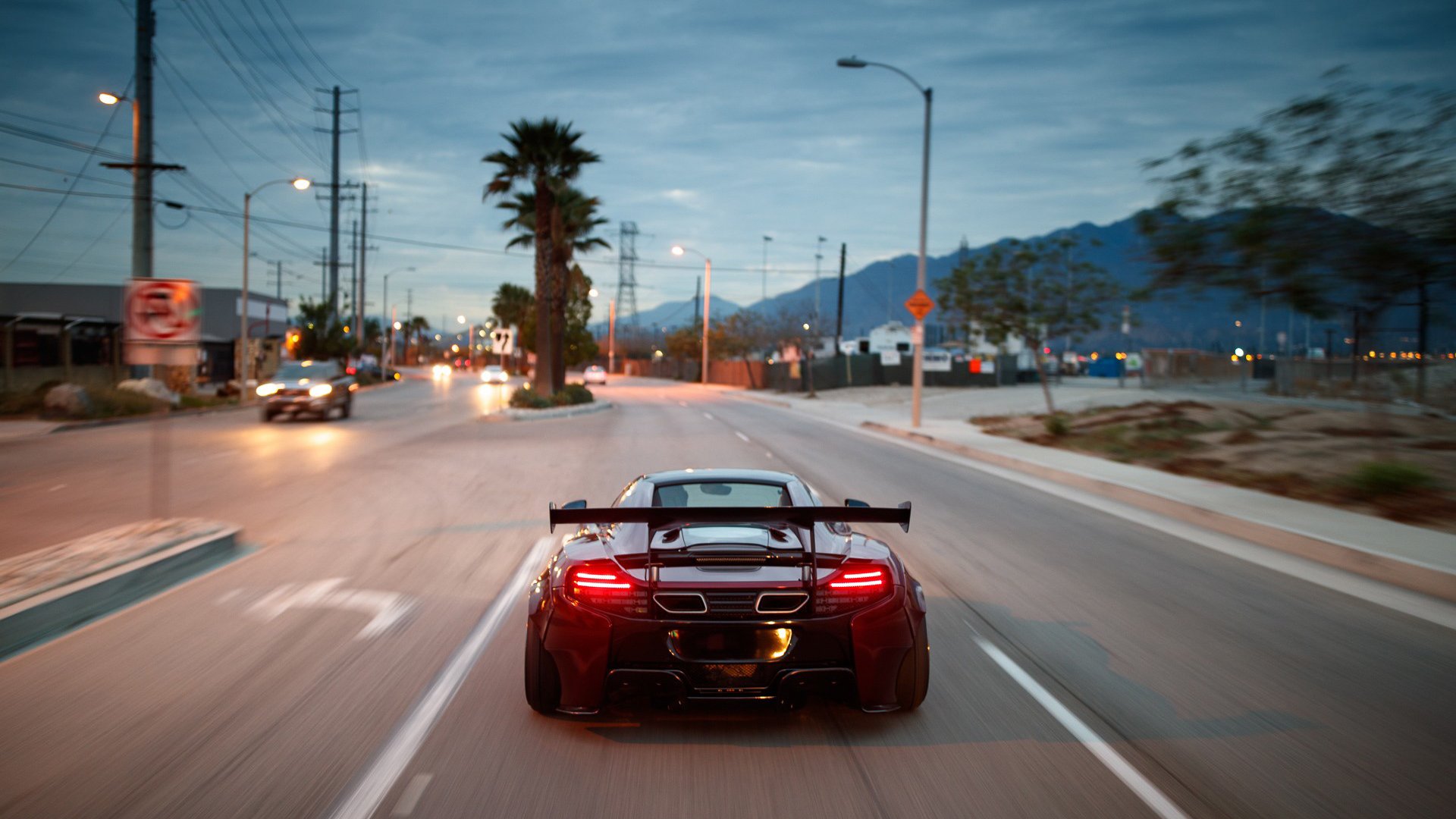 足球场上的权力镜像，当西班牙德比折射拜仁式封锁，新西兰何以成为全球棋盘上的战术缩影